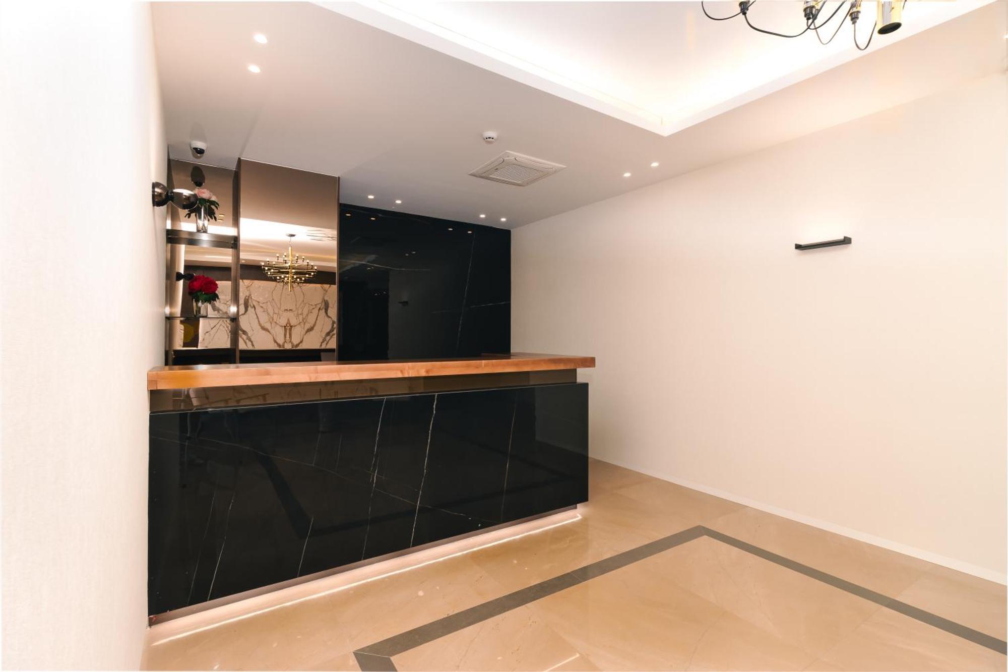 乌尔齐尼 Miramar酒店 外观 照片